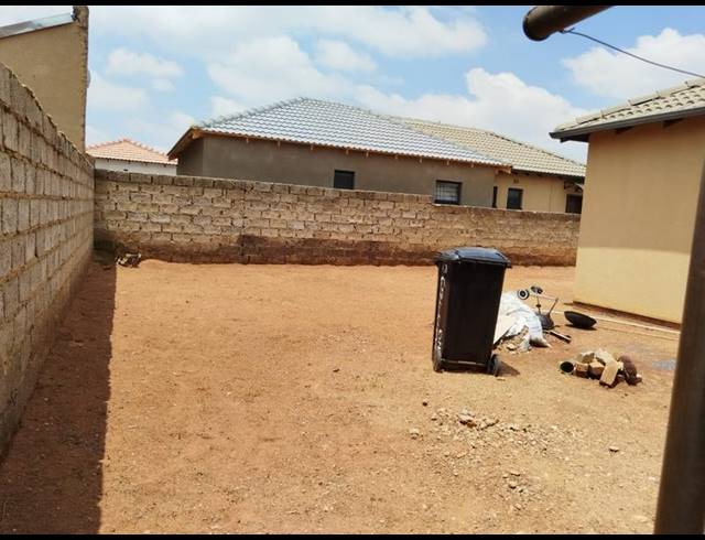 2 BEDROOM HOUSE FOR SALE IN PROTEA GLEN EXT